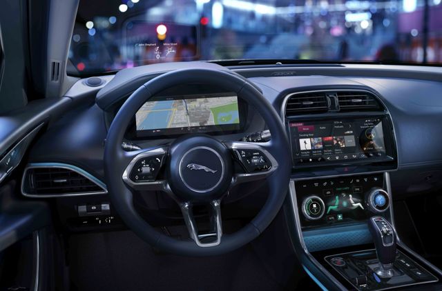 Jaguar Xe photo 40