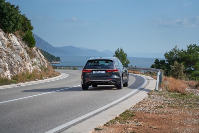 Jaguar Xf Sportbrake foto 2