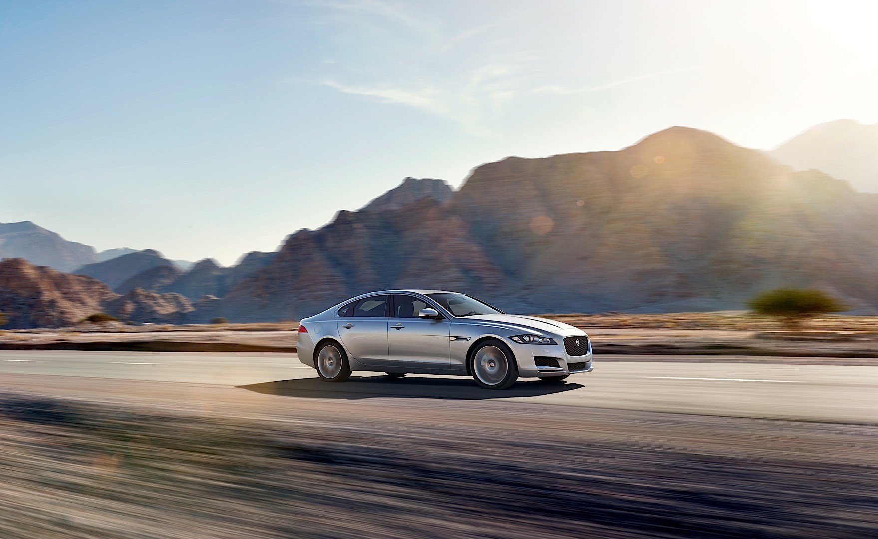 Jaguar Xf photo 14