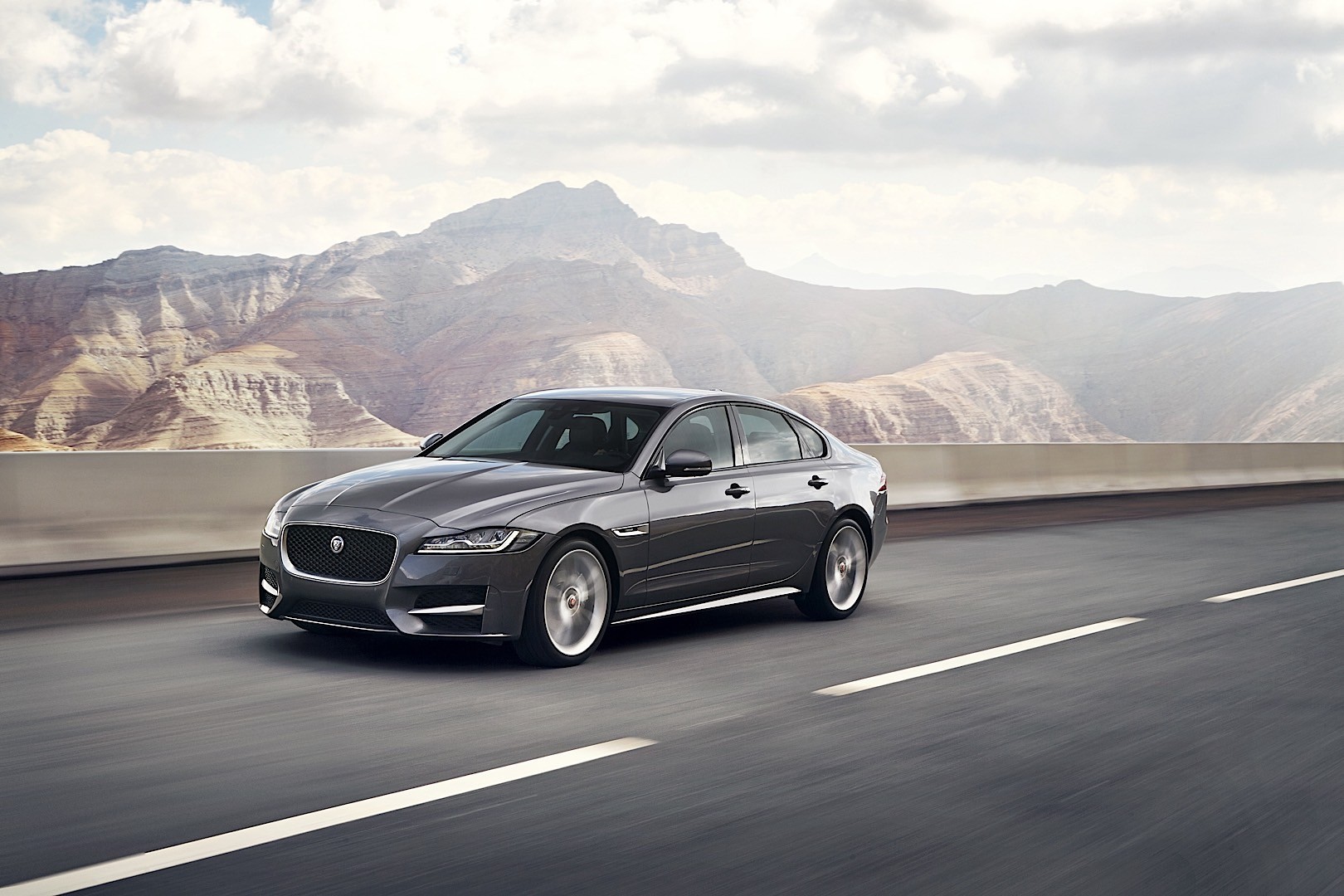 Jaguar Xf photo 22