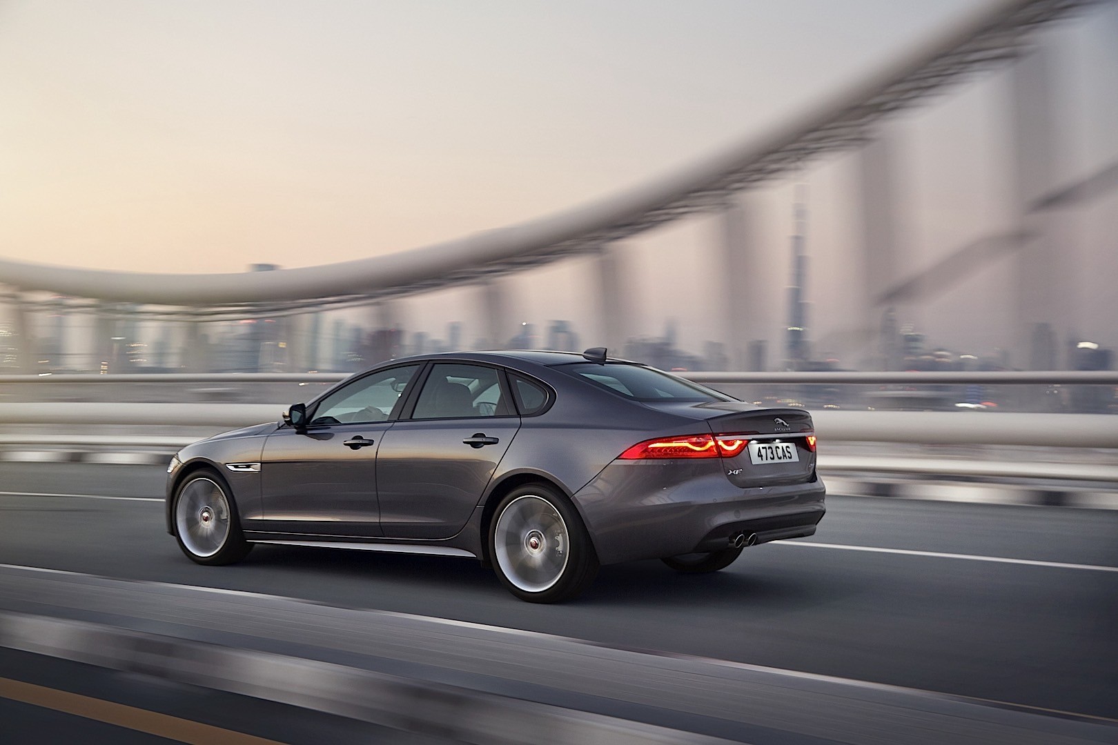Jaguar Xf photo 23