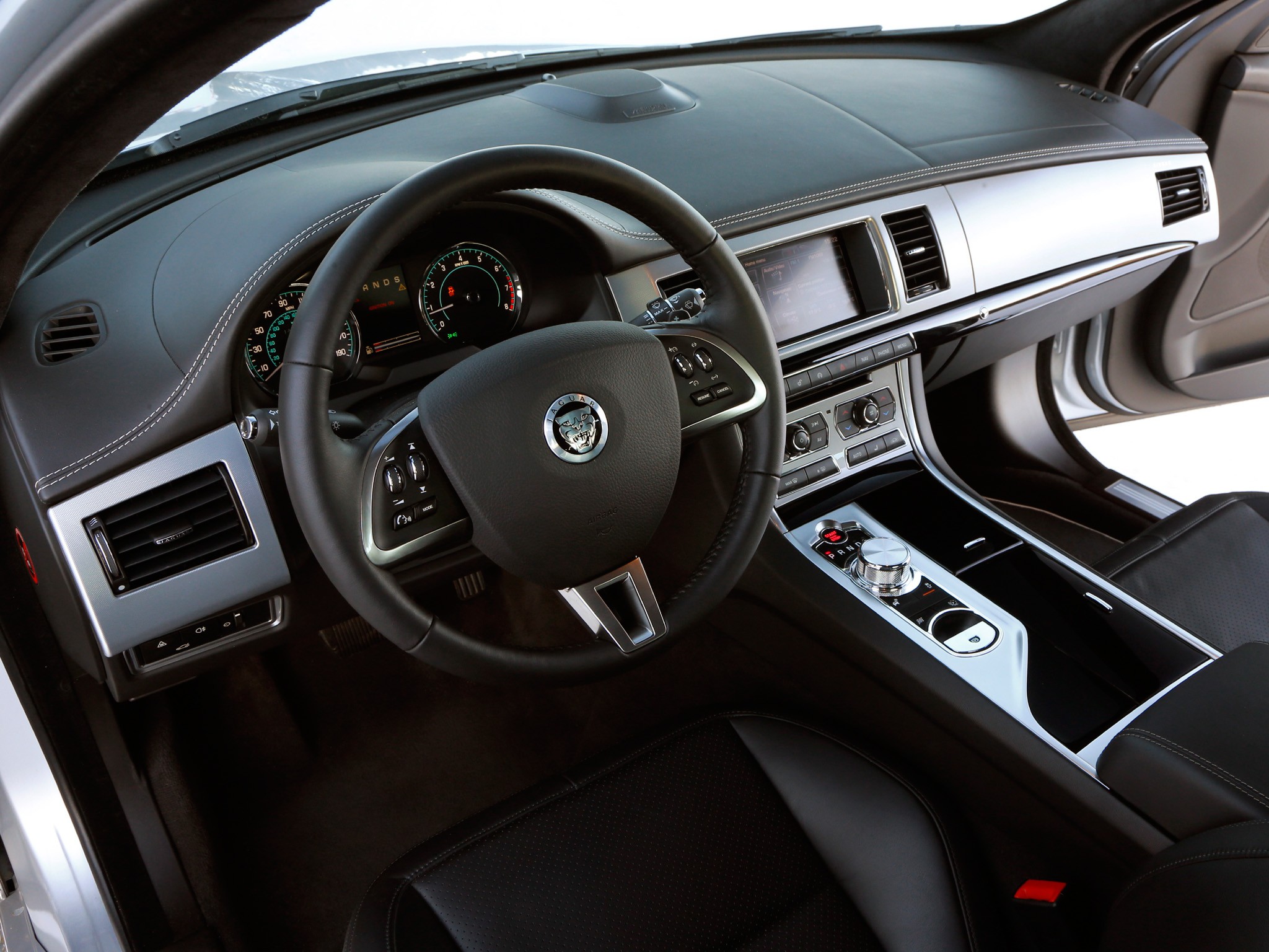 Jaguar Xf photo 64