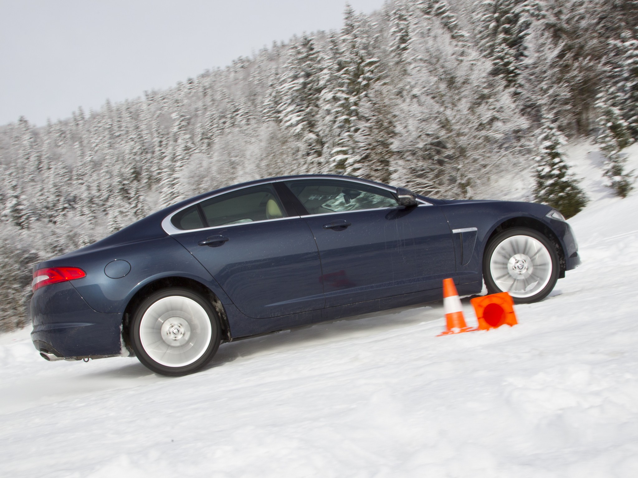 Jaguar Xf photo 36