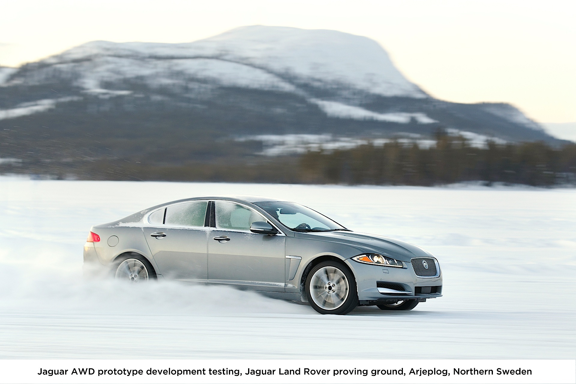 Jaguar Xf photo 6