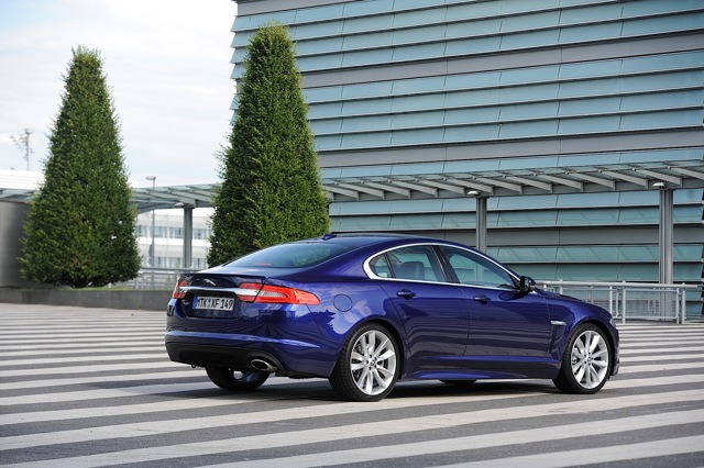 Jaguar Xf photo 11