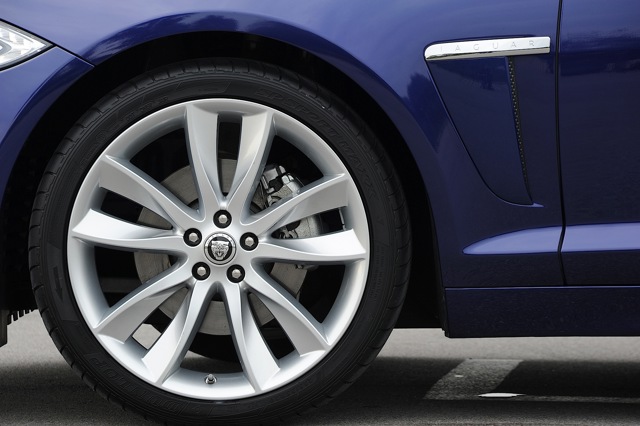 Jaguar Xf photo 15