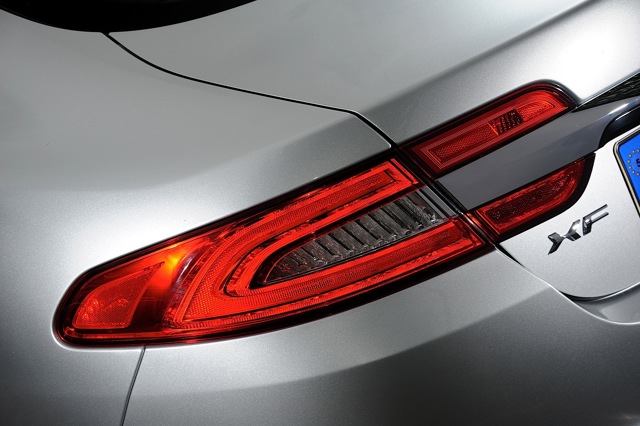 Jaguar Xf photo 24