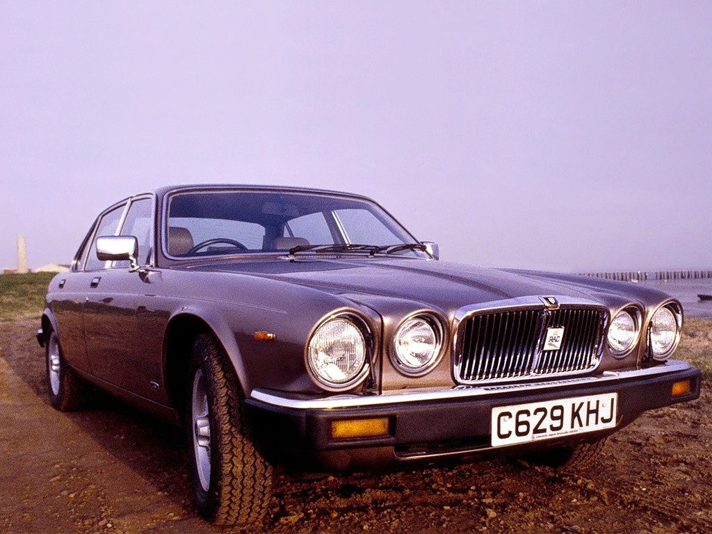 Jaguar Xj photo 6