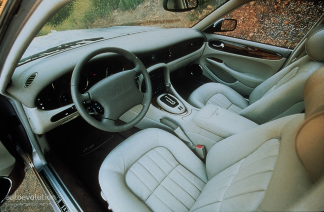 Jaguar Xj photo 17