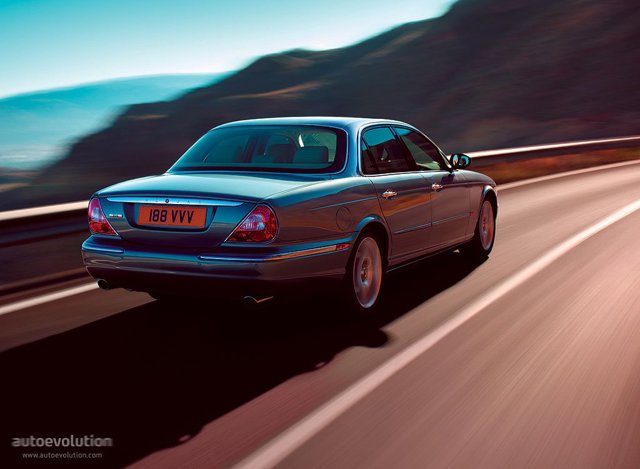 Jaguar Xj photo 2