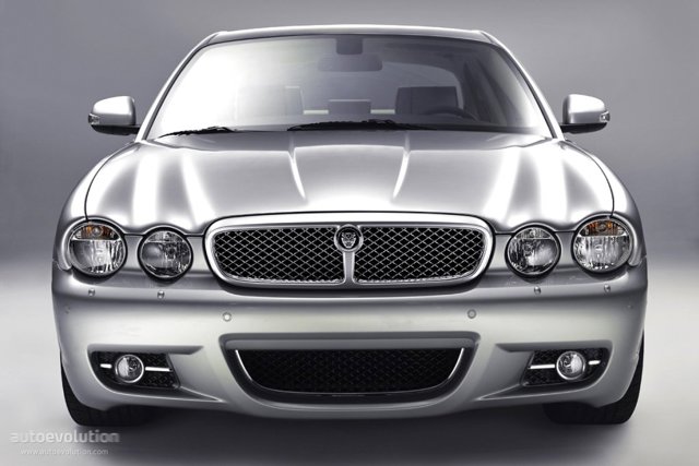 Jaguar Xj photo 1