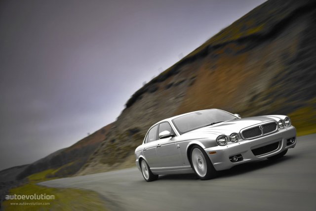 Jaguar Xj photo 7