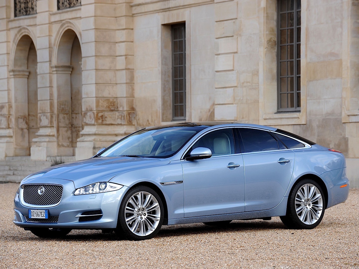Jaguar Xj photo 34
