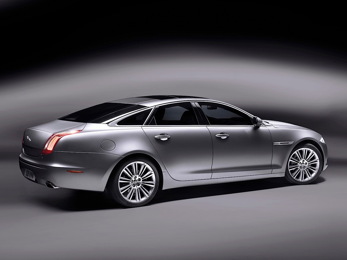 Jaguar Xj photo 36