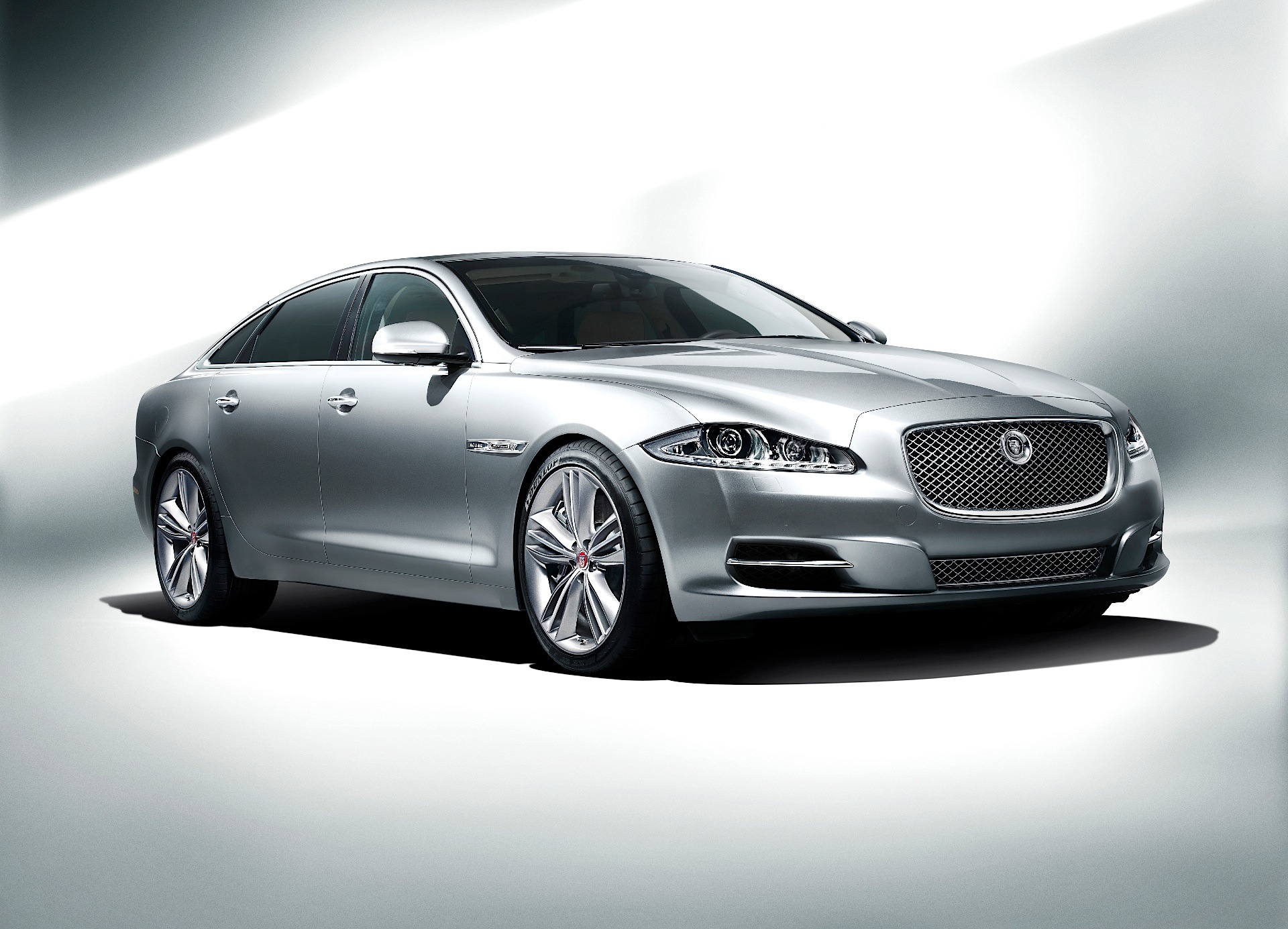 Jaguar Xj photo 27