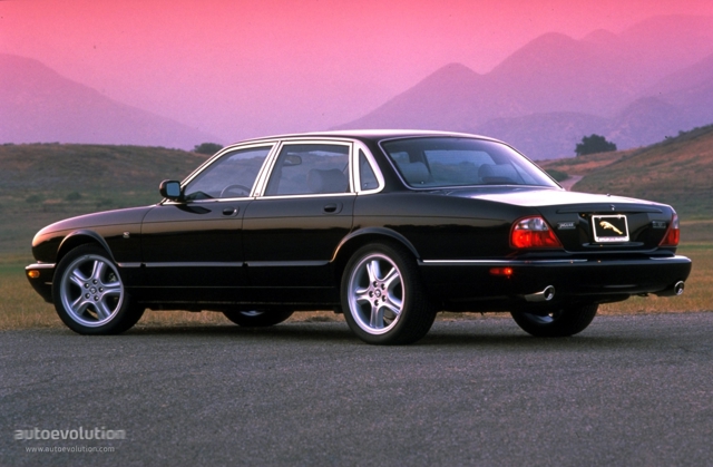 Jaguar Xjr photo 4