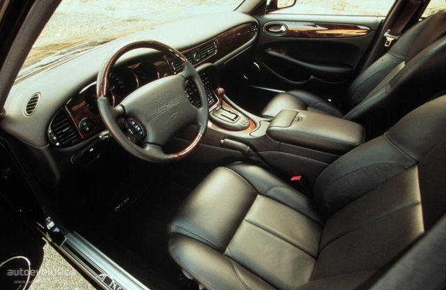 Jaguar Xjr photo 5