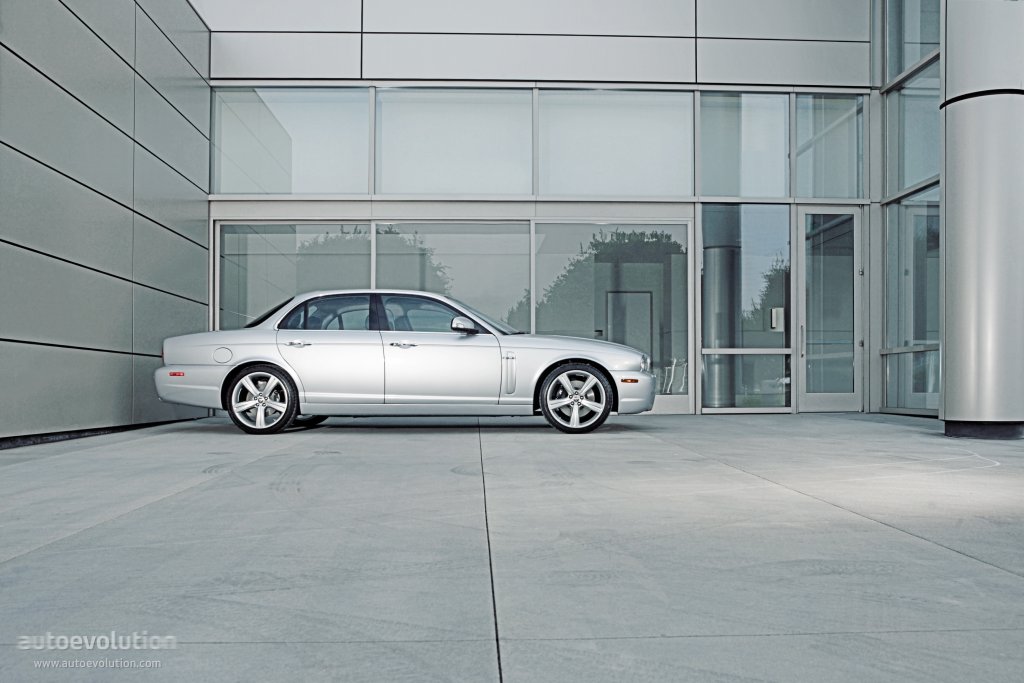Jaguar Xjr photo 4
