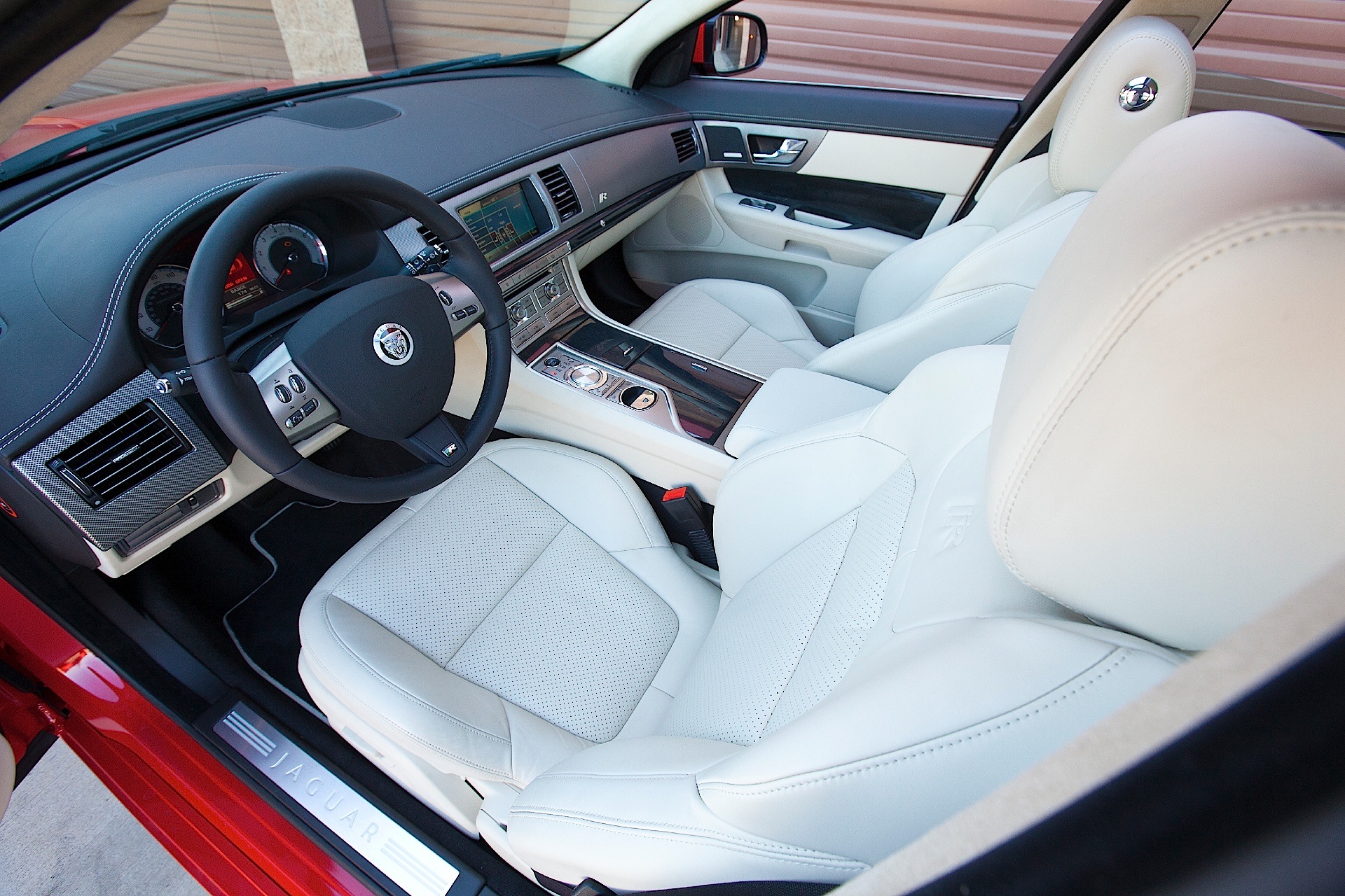 Jaguar Xk Convertible photo 16