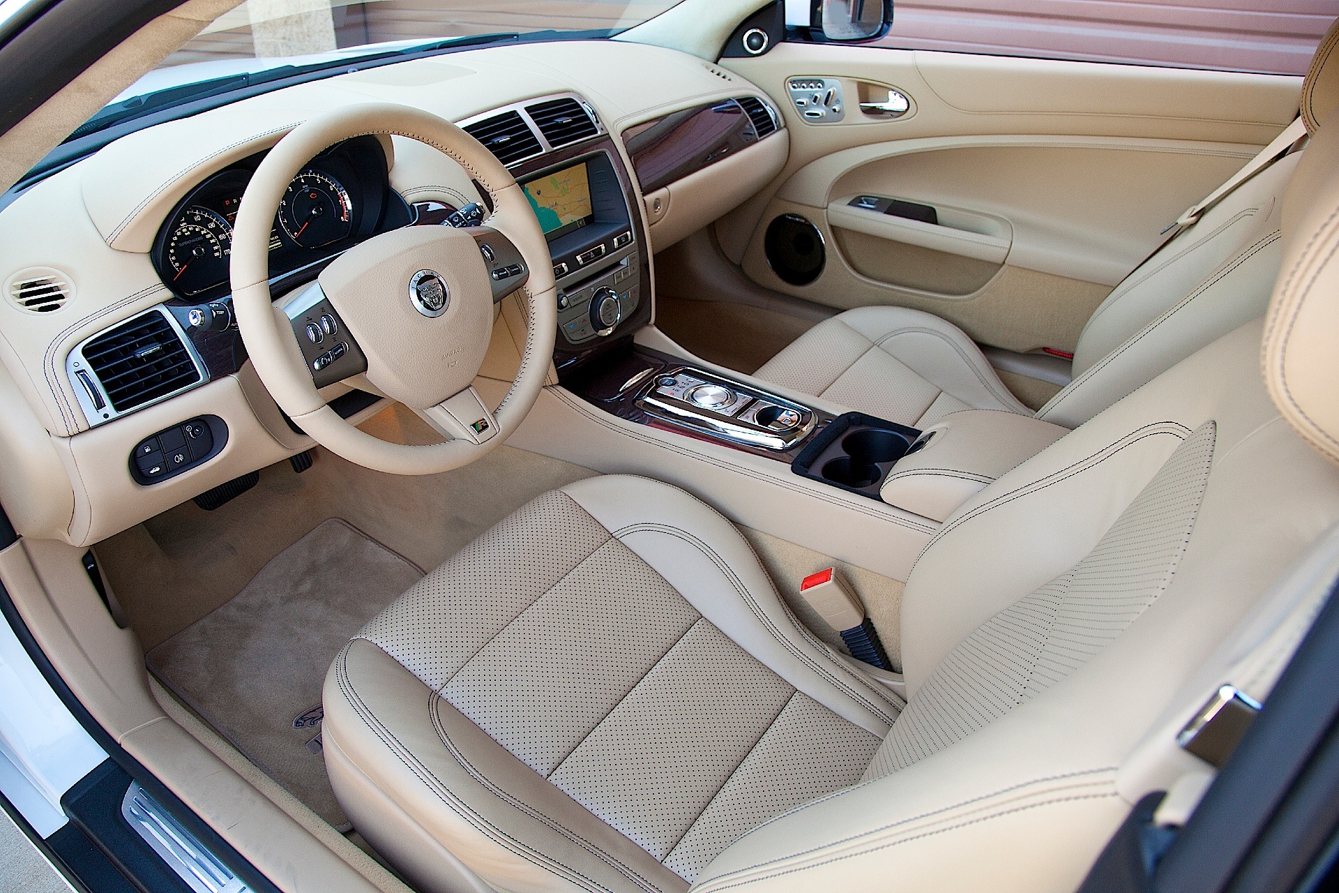 Jaguar Xk Convertible photo 18