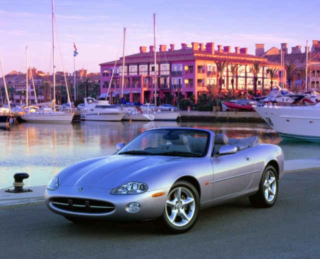 Jaguar Xk Convertible photo 10