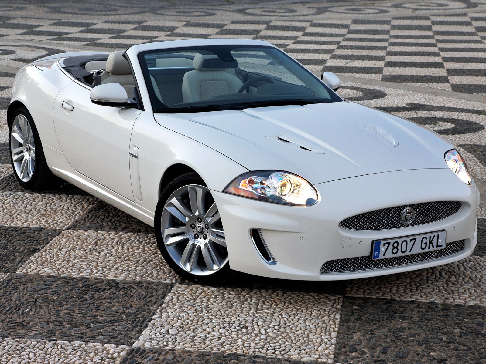 Jaguar Xkr Convertible photo 34