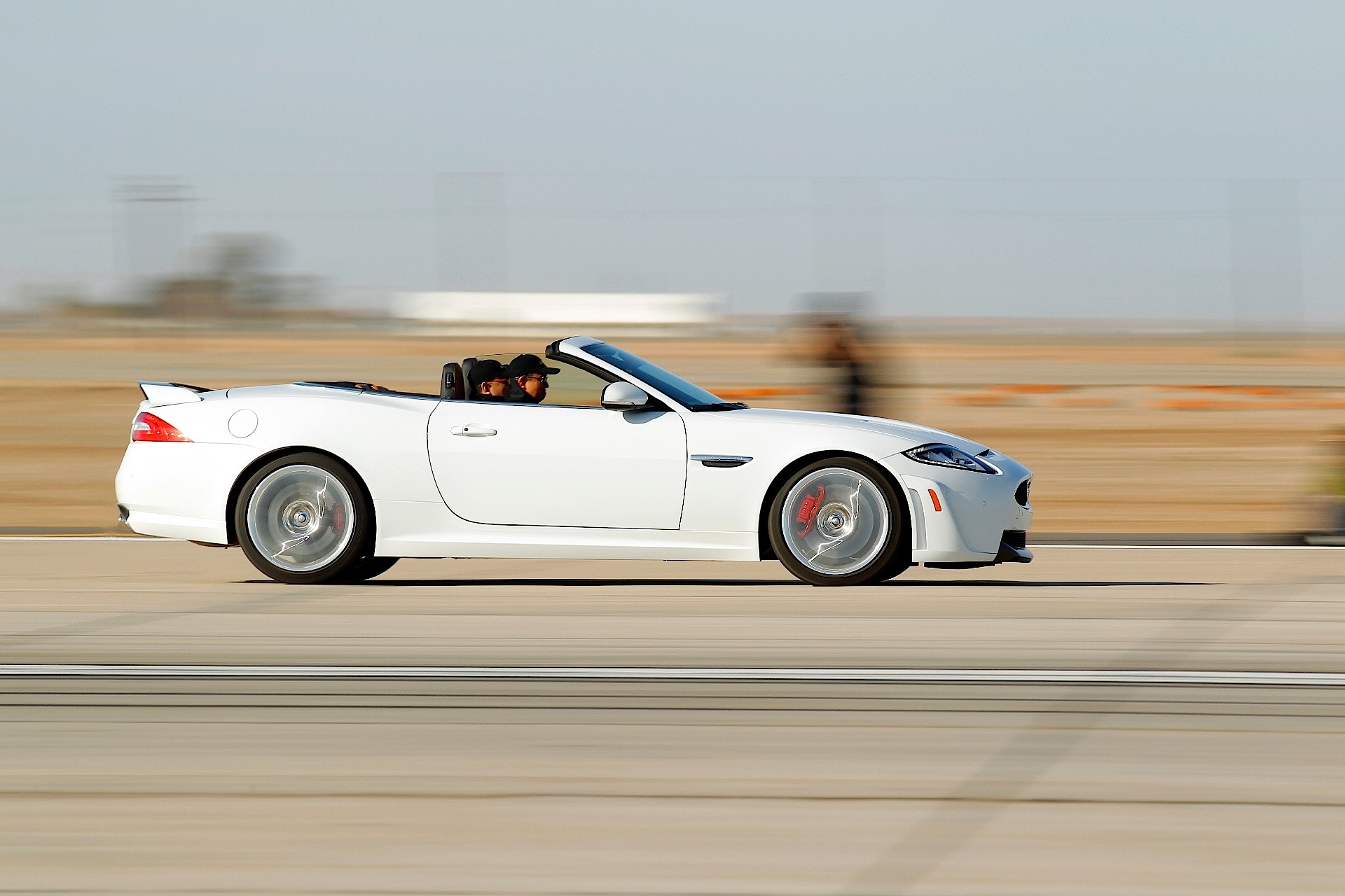 Jaguar Xkr Convertible photo 11