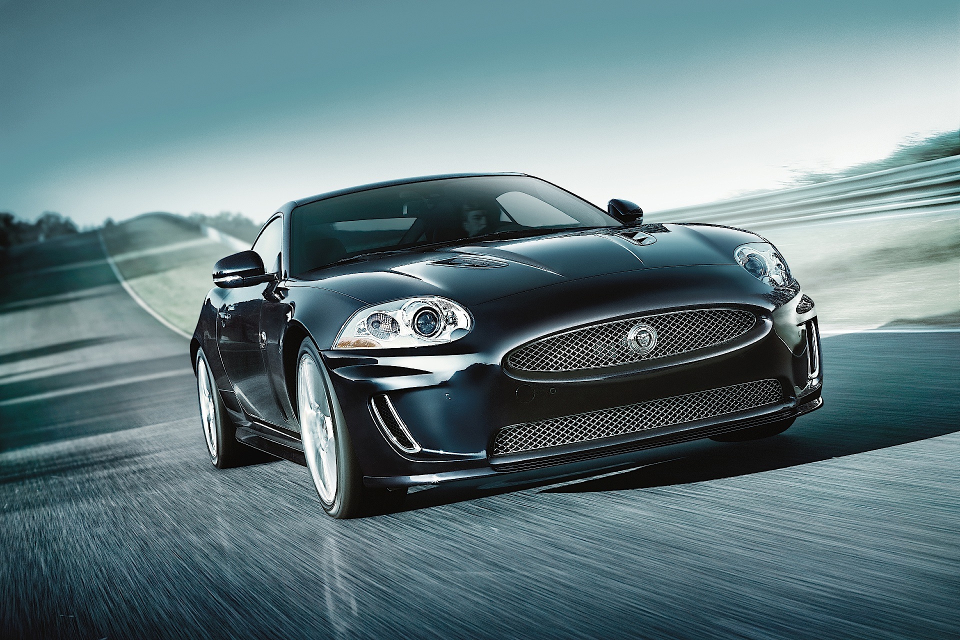 Jaguar Xkr photo 3