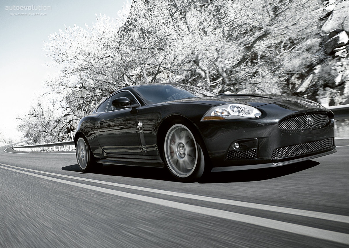 JAGUAR XKR