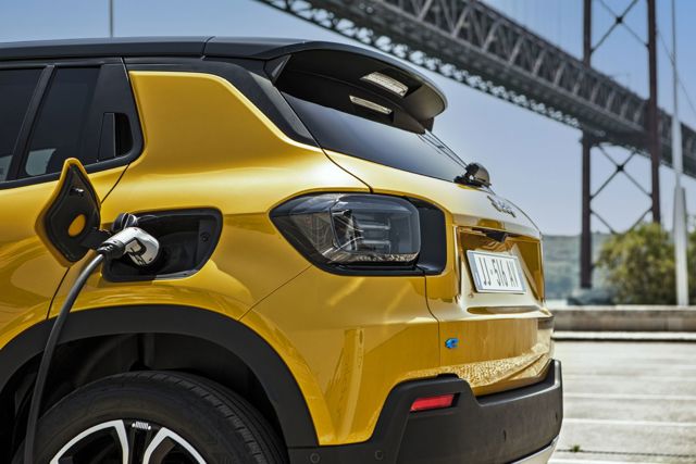 Jeep Avenger photo 7