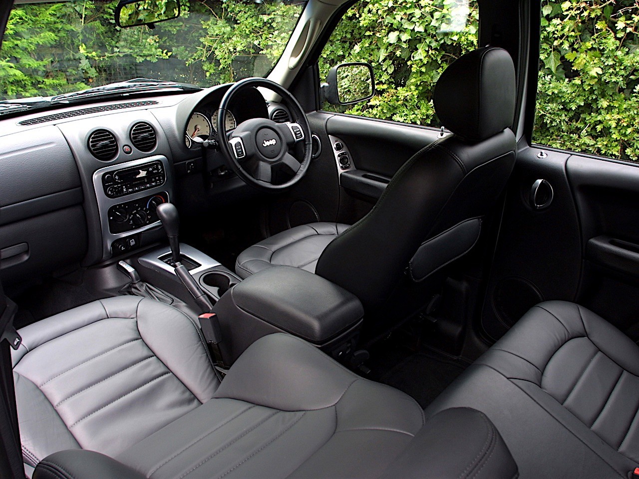 Jeep Cherokee/Liberty photo 31