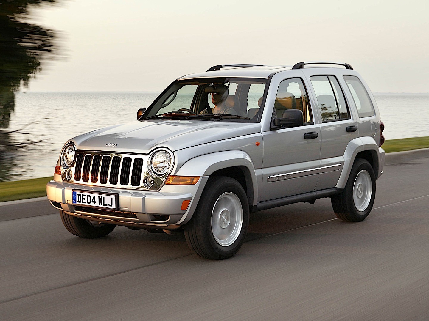 Jeep Cherokee/Liberty photo 35