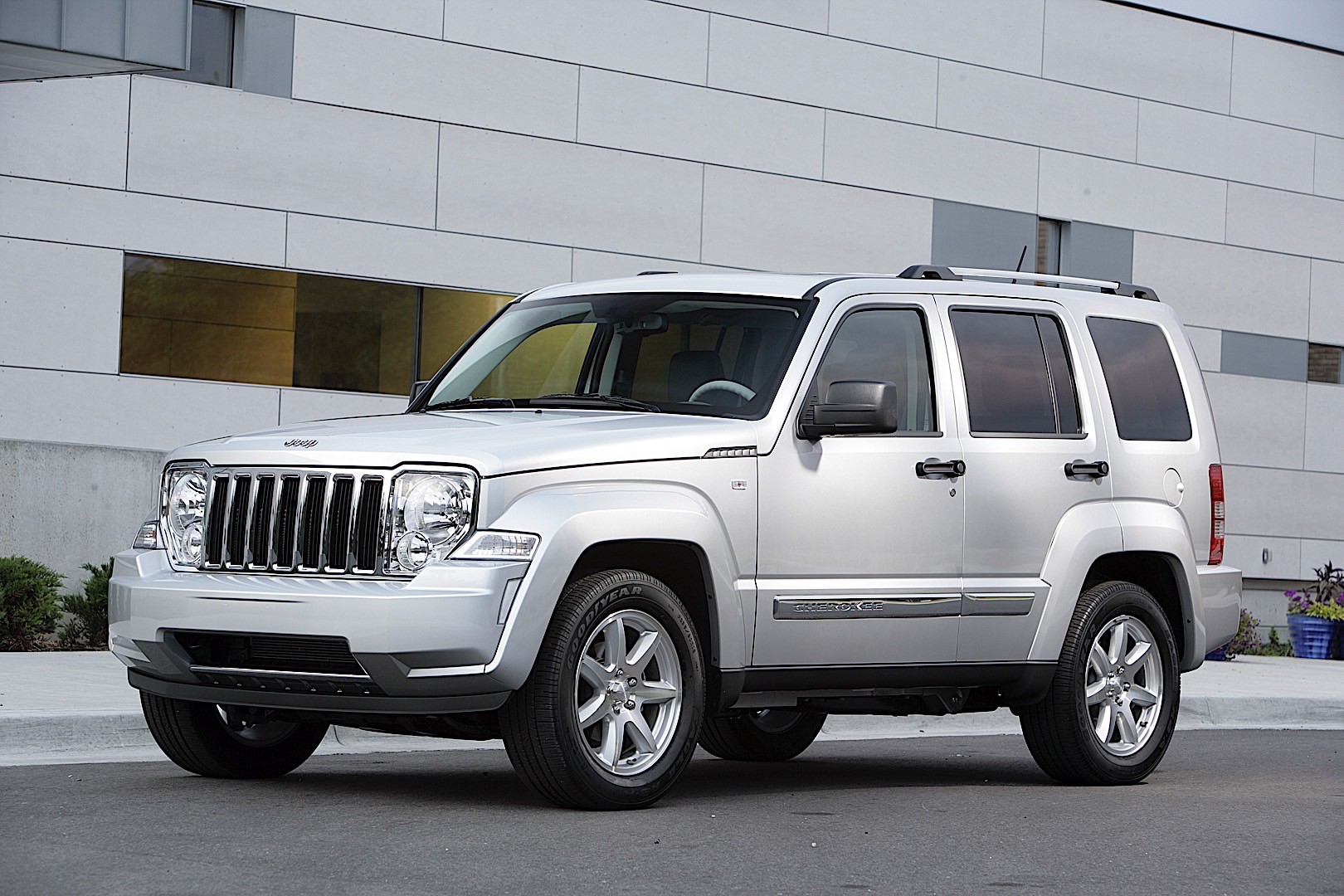 Jeep Cherokee/Liberty photo 11