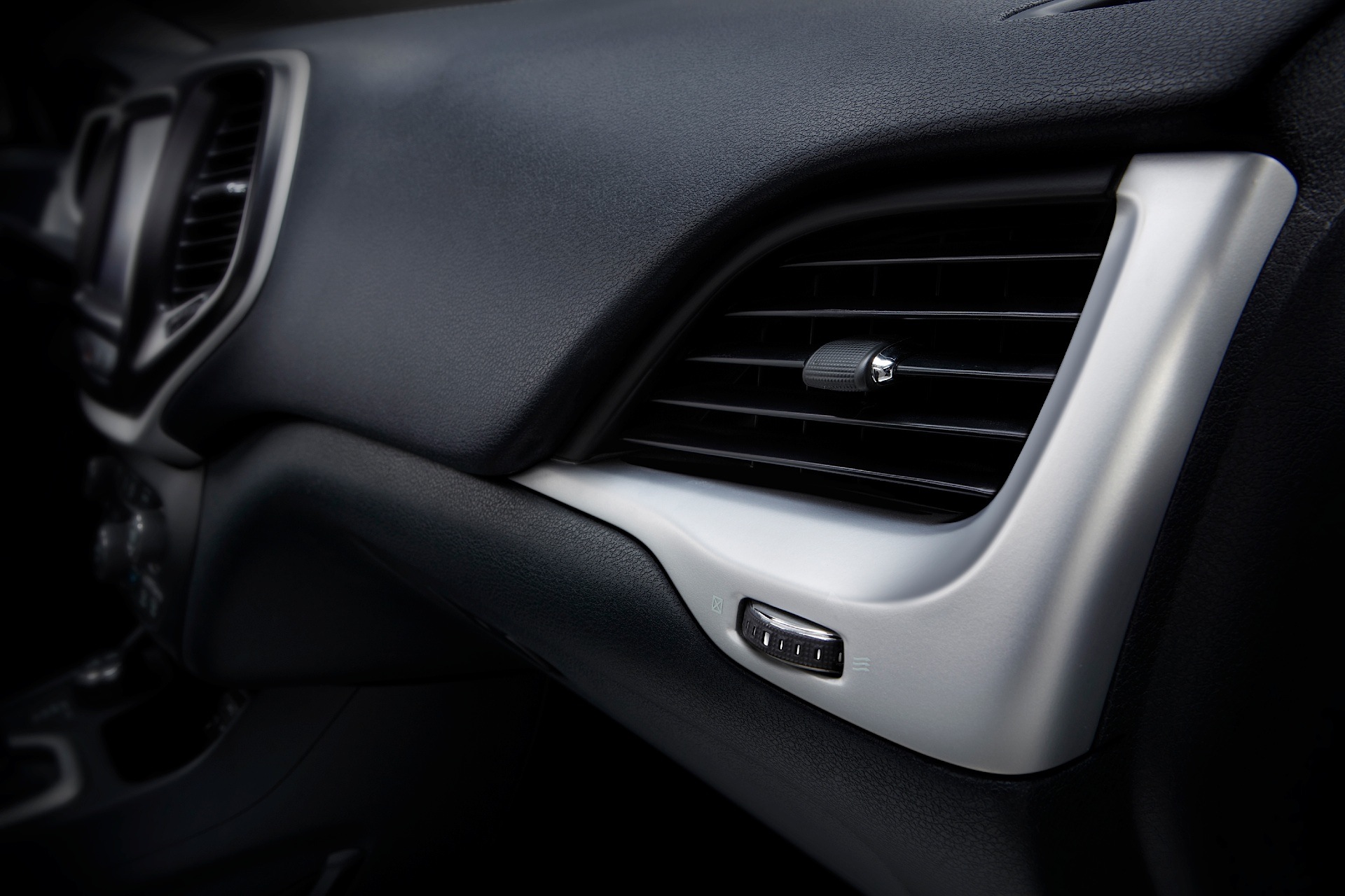 Jeep Cherokee photo 94