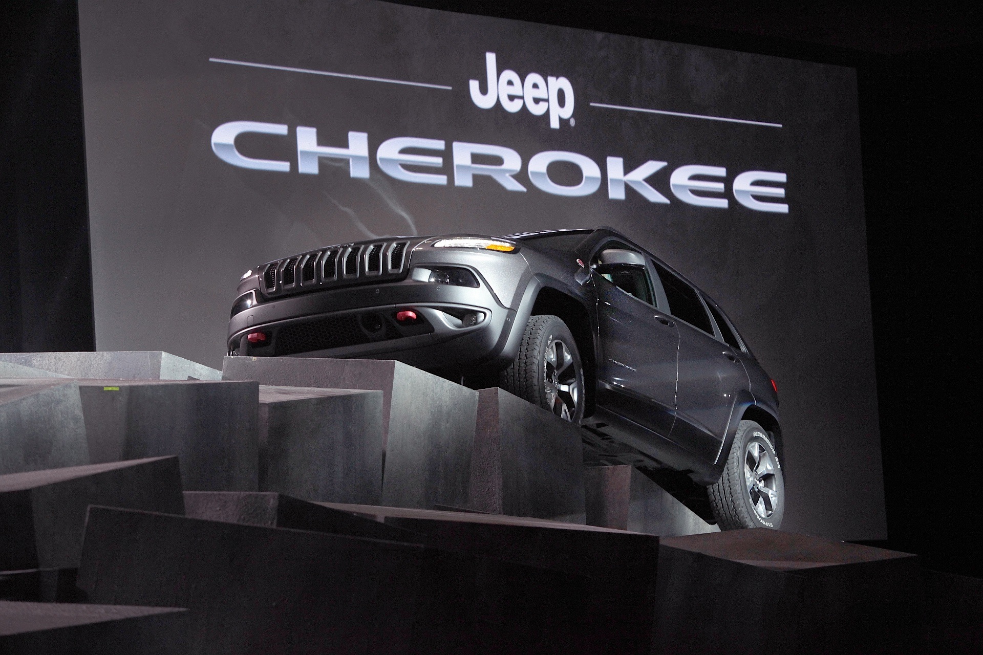 Jeep Cherokee photo 6