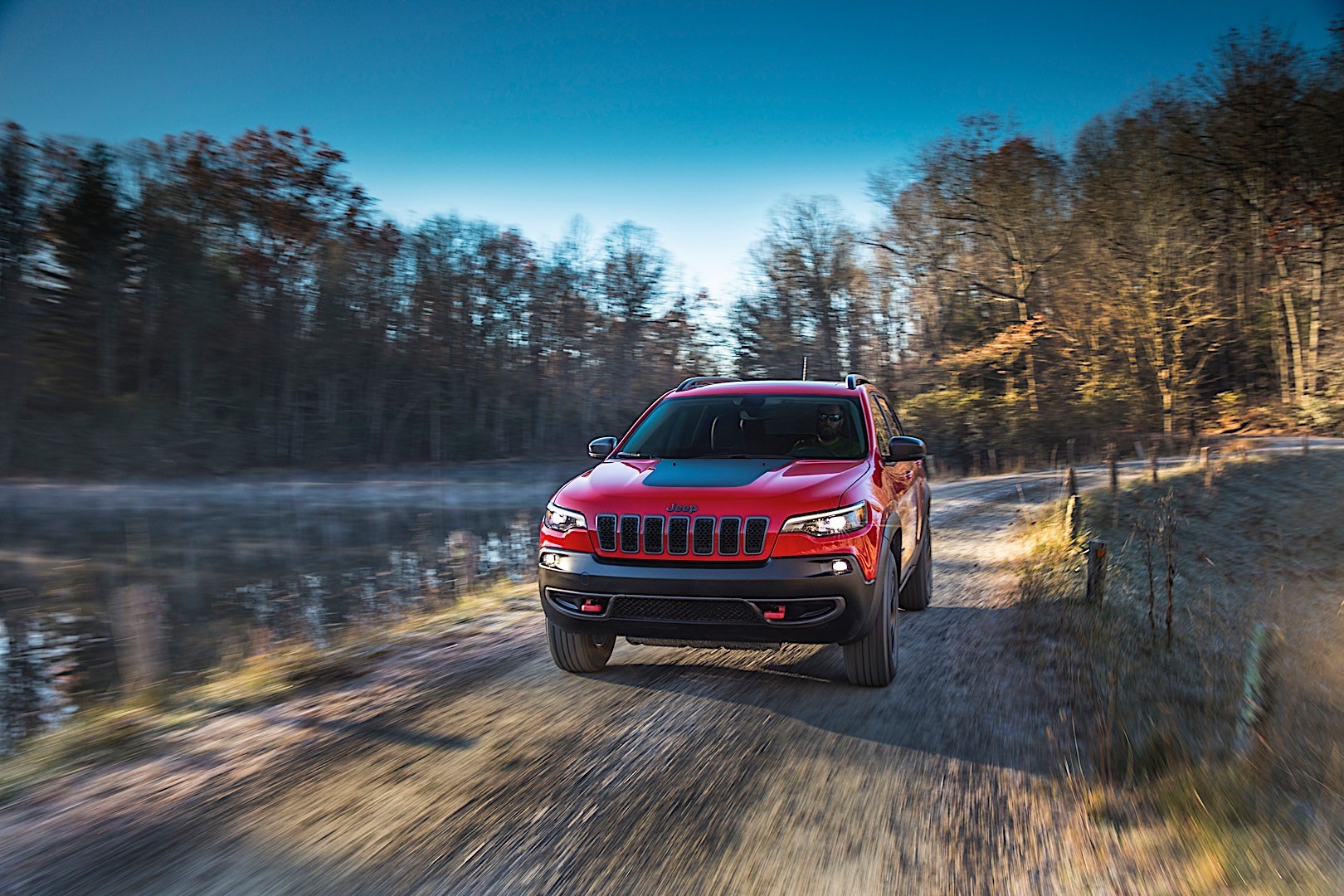 Jeep Cherokee photo 4