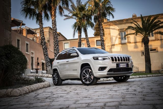 Jeep Cherokee foto 87