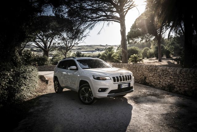 Jeep Cherokee foto 89
