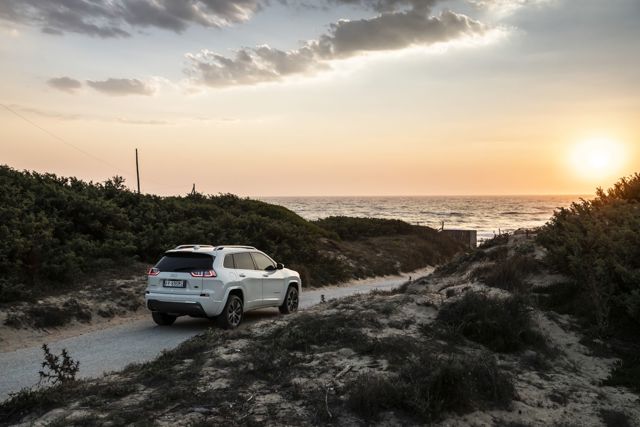 Jeep Cherokee foto 93