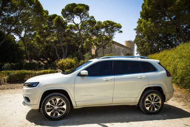 Jeep Cherokee foto 105
