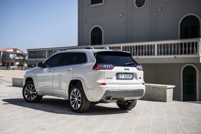Jeep Cherokee foto 112