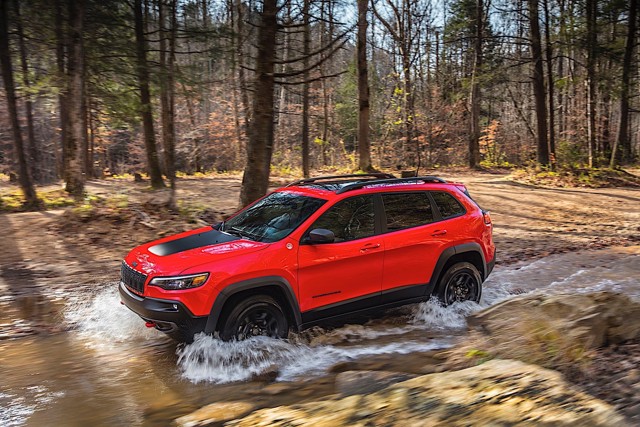 Jeep Cherokee foto 11