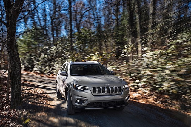 Jeep Cherokee foto 13