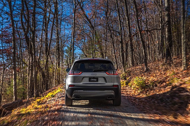 Jeep Cherokee foto 14