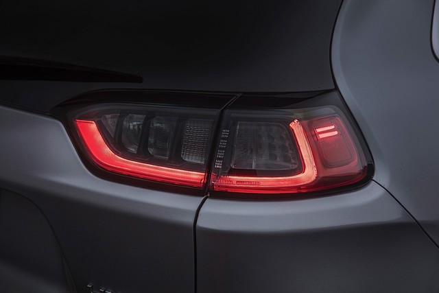 Jeep Cherokee foto 16