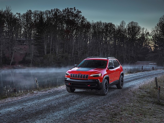 Jeep Cherokee foto 17