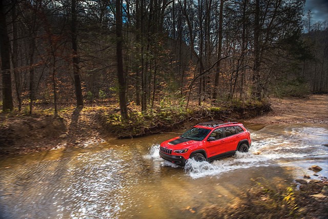 Jeep Cherokee foto 18