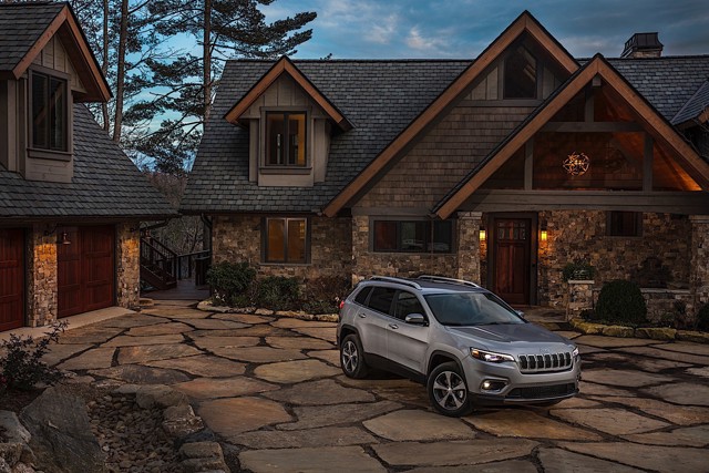 Jeep Cherokee foto 23