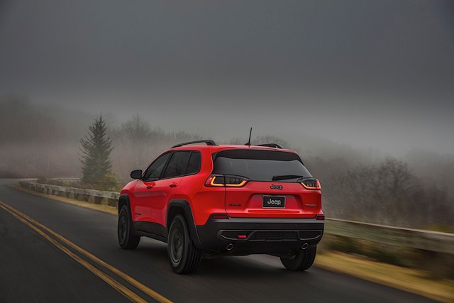 Jeep Cherokee foto 42