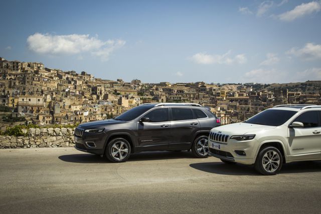 Jeep Cherokee foto 68